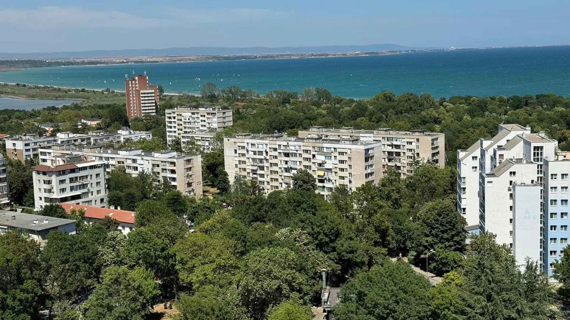 Апартамент Панорама Лазур Burgas Appartamento